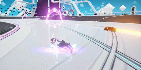 Light cycle gameplay in Tron RUN/r
