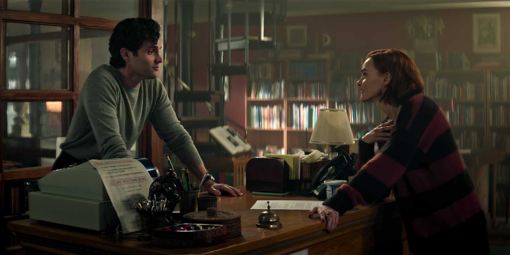 Joe (Penn Badgley) and Bronte (Madeline Brewer) in You