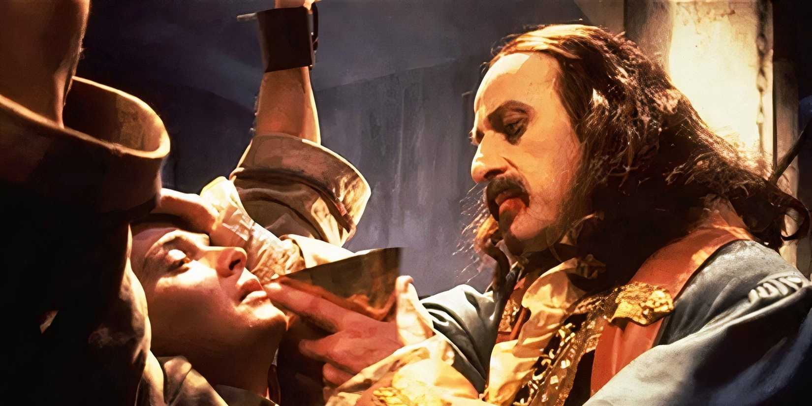 Young Indiana Jones Sean Patrick Flannery Vlad Dracula Cropped-1