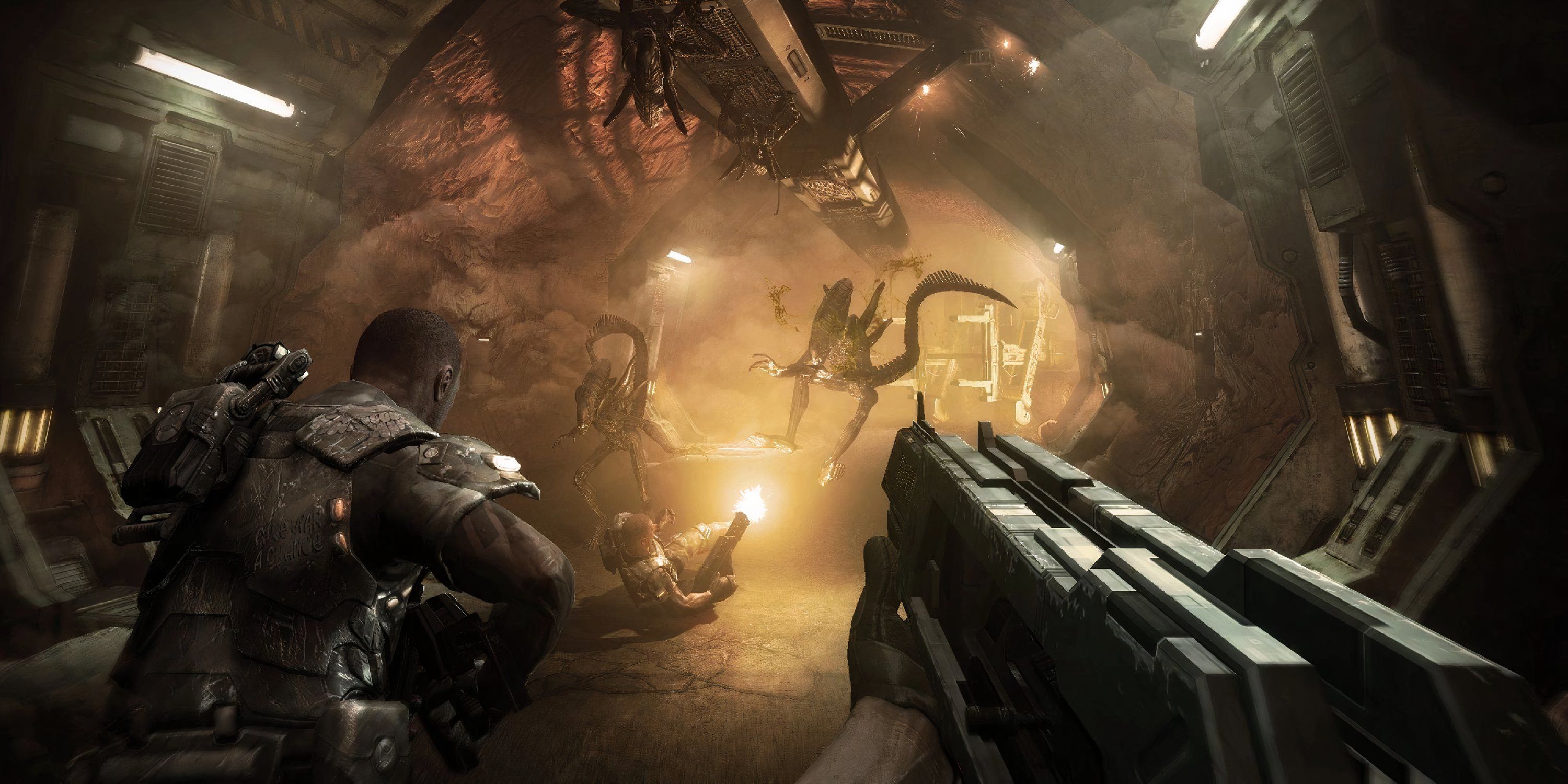 Colonial Marines fighting Xenomorphs in Aliens Vs. Predator (2010)