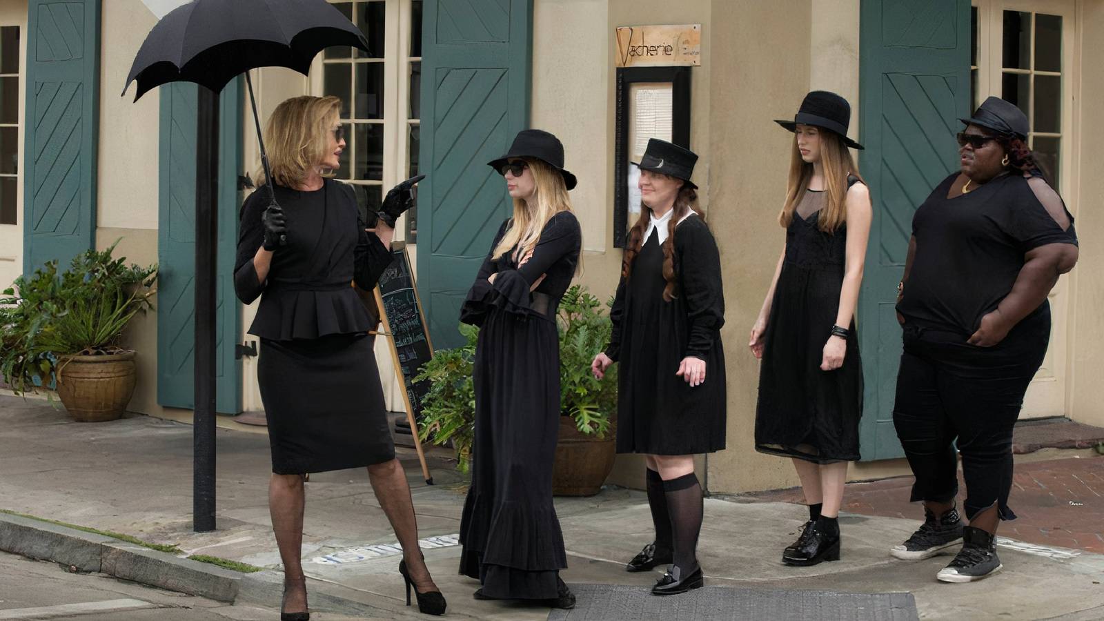 American Horror Story Fiona taking the girls on a walk through New Orleans