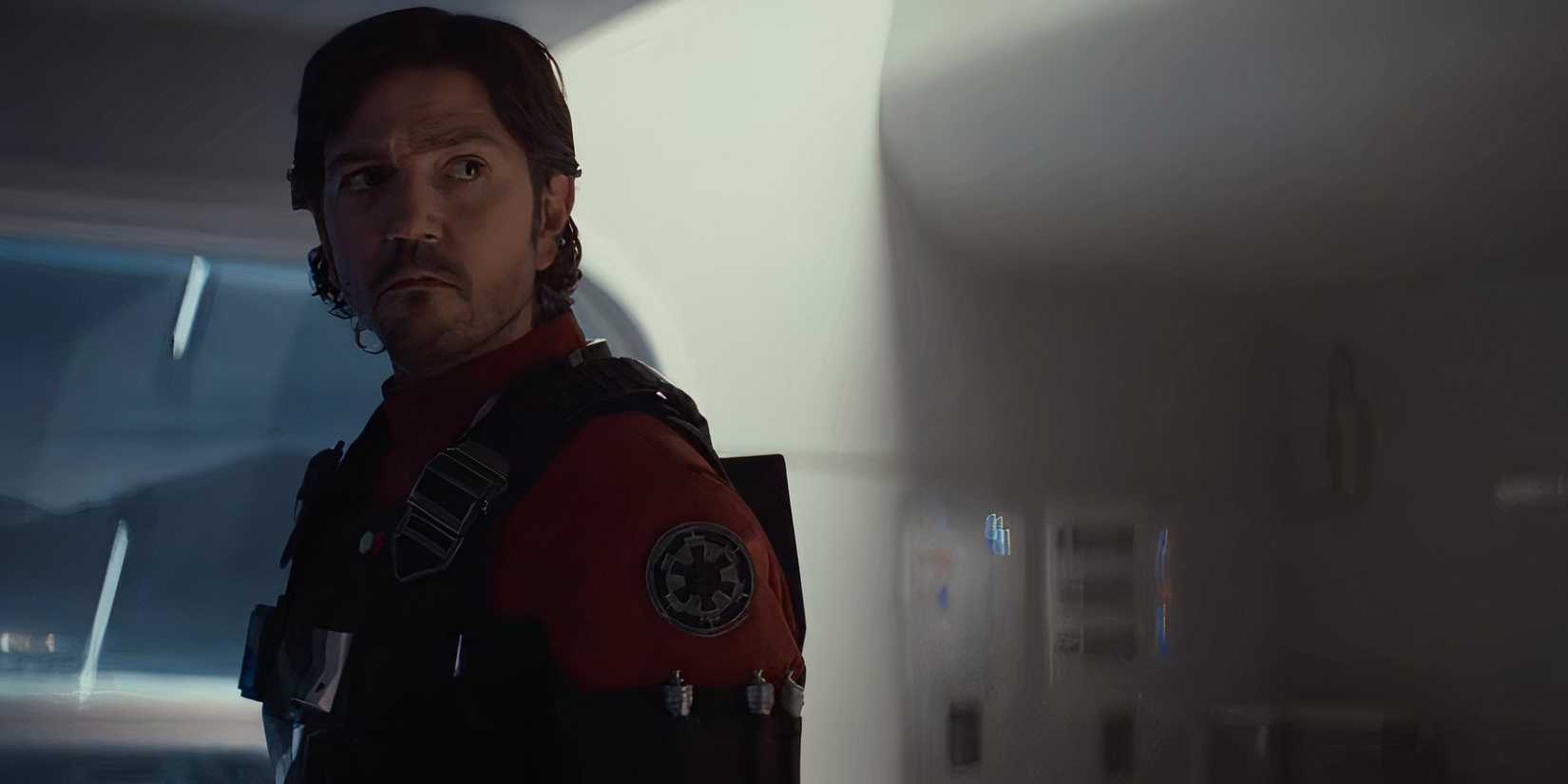Cassian in a test pilot uniform in Andor