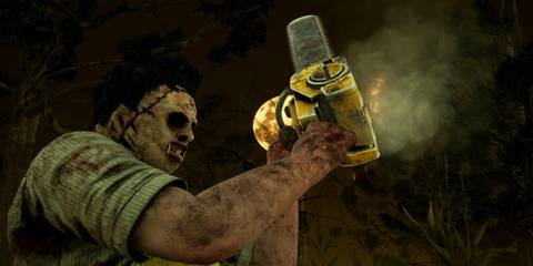 Leatherface wielding his chainsaw