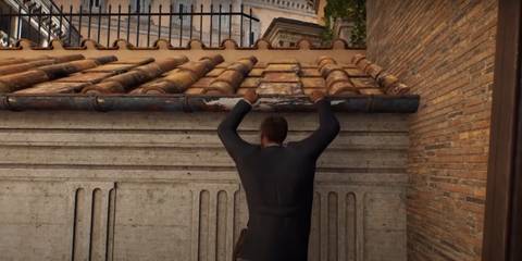 Indiana Jones & the Great Circle - climbing  from the balcony