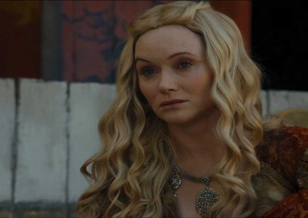 Lady Crane as Cersei Lannister in Game of Thrones