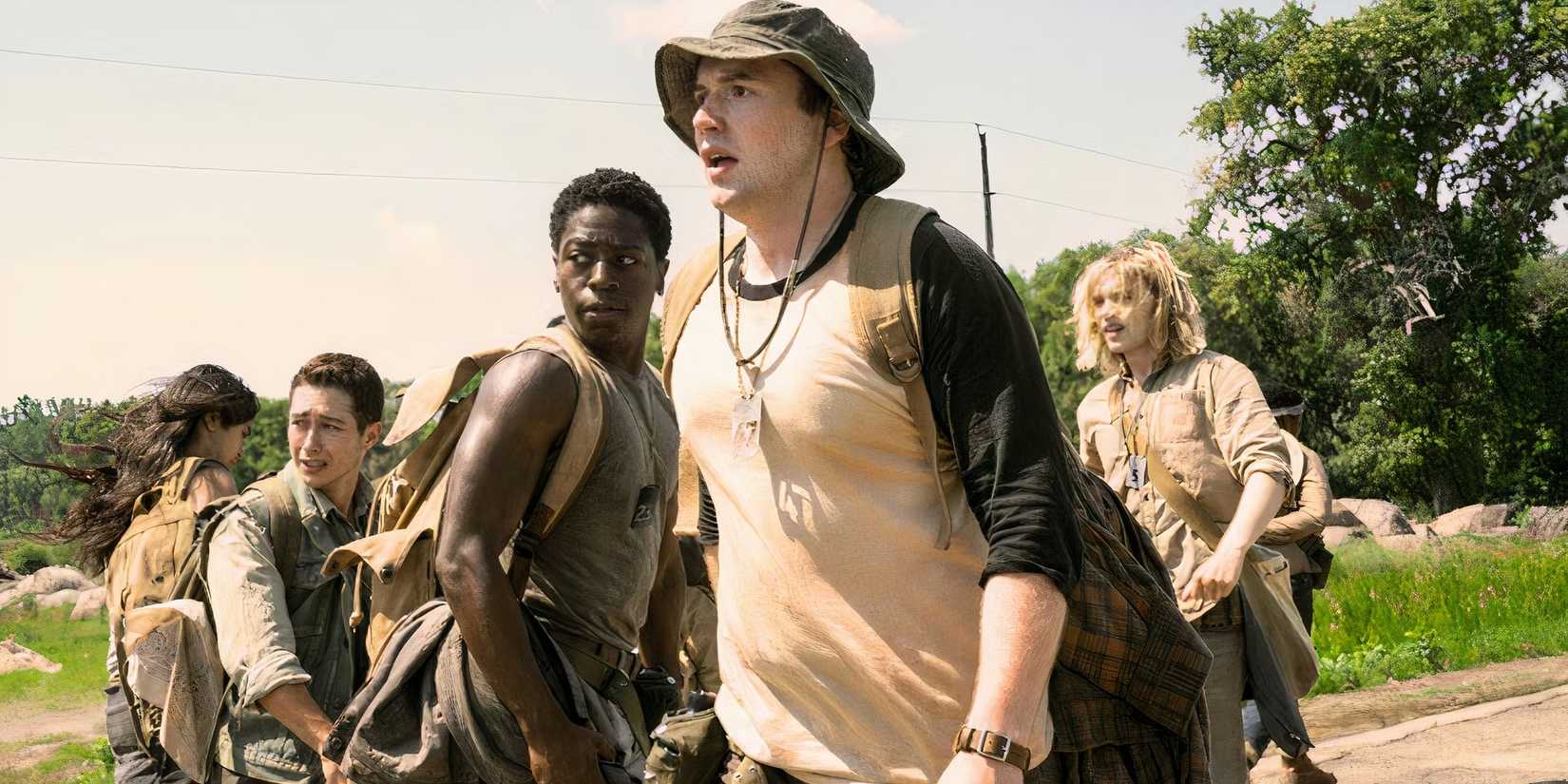 long walk-cast on road