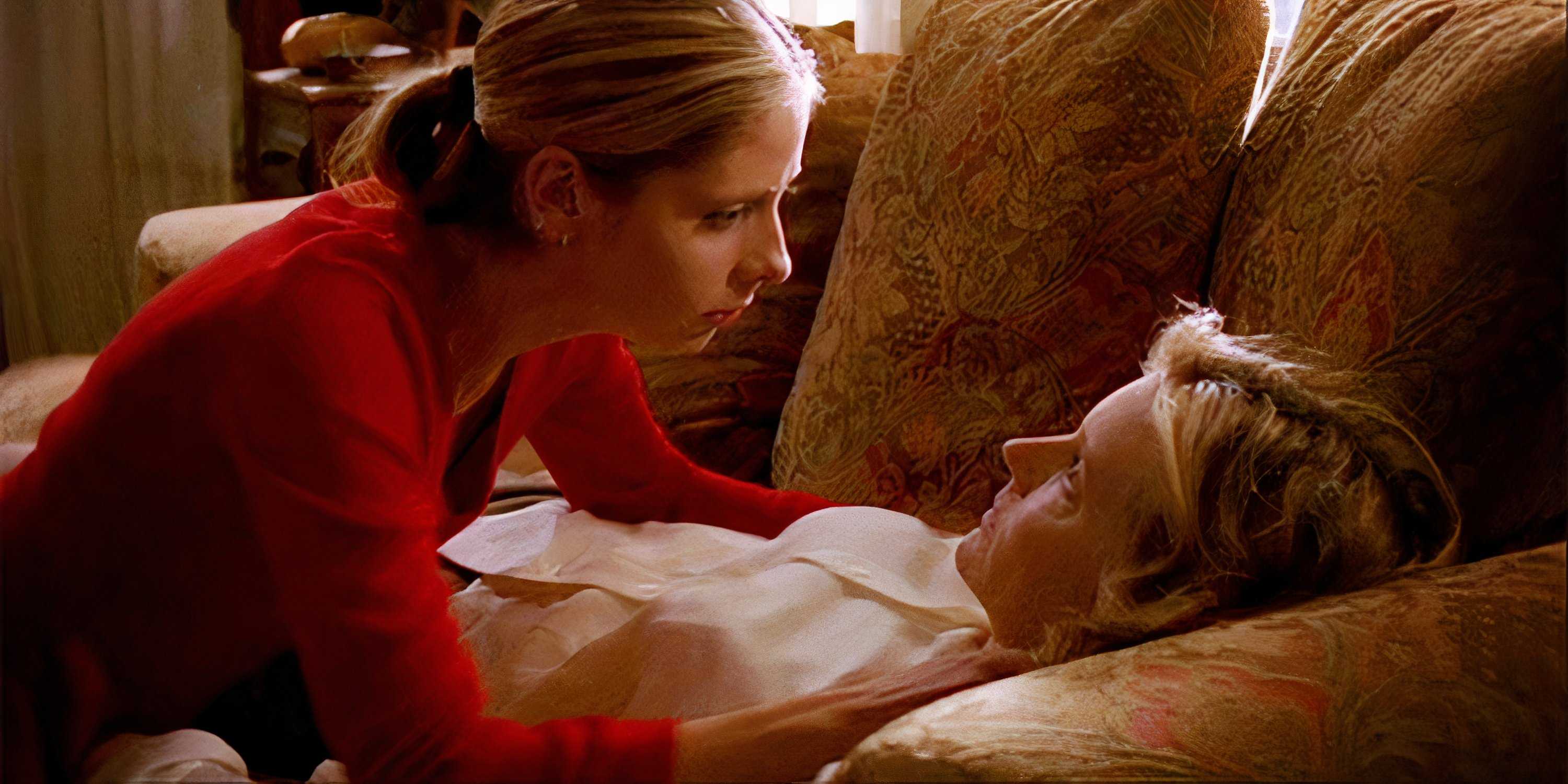Buffy The Vampire Slayer - Buffy with her Mother's Body