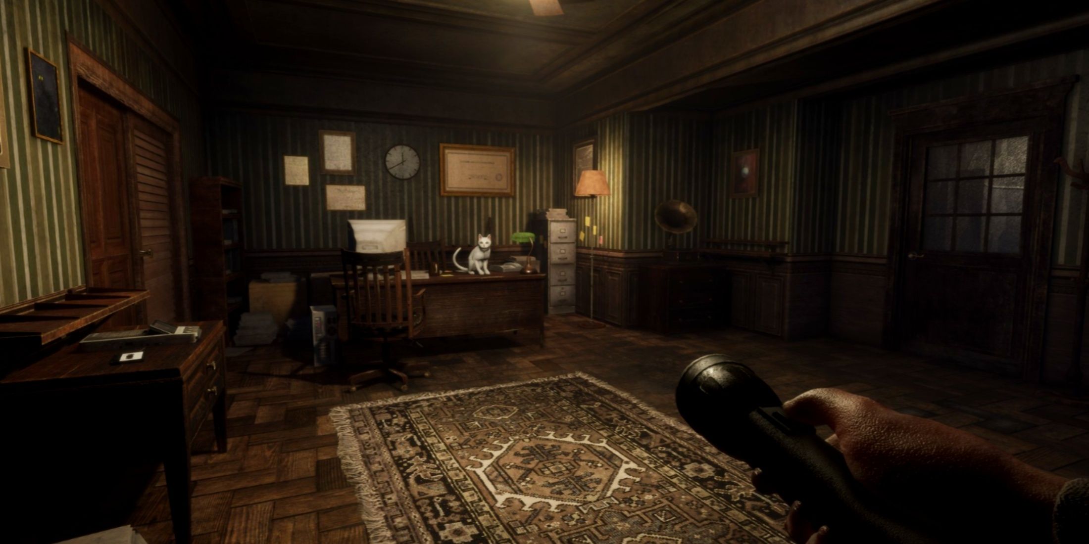 In Sound Mind - Tonia sat on desk