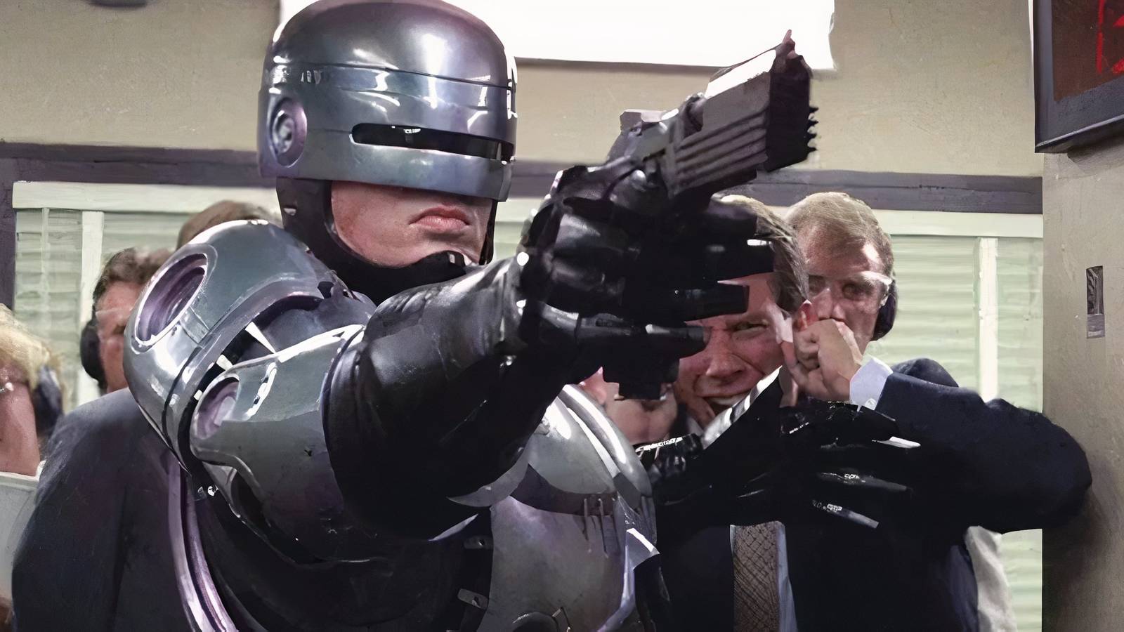 Amazon Robocop Amazon's RoboCop Series Needs To Avoid The 2014 Reboot's Mistake