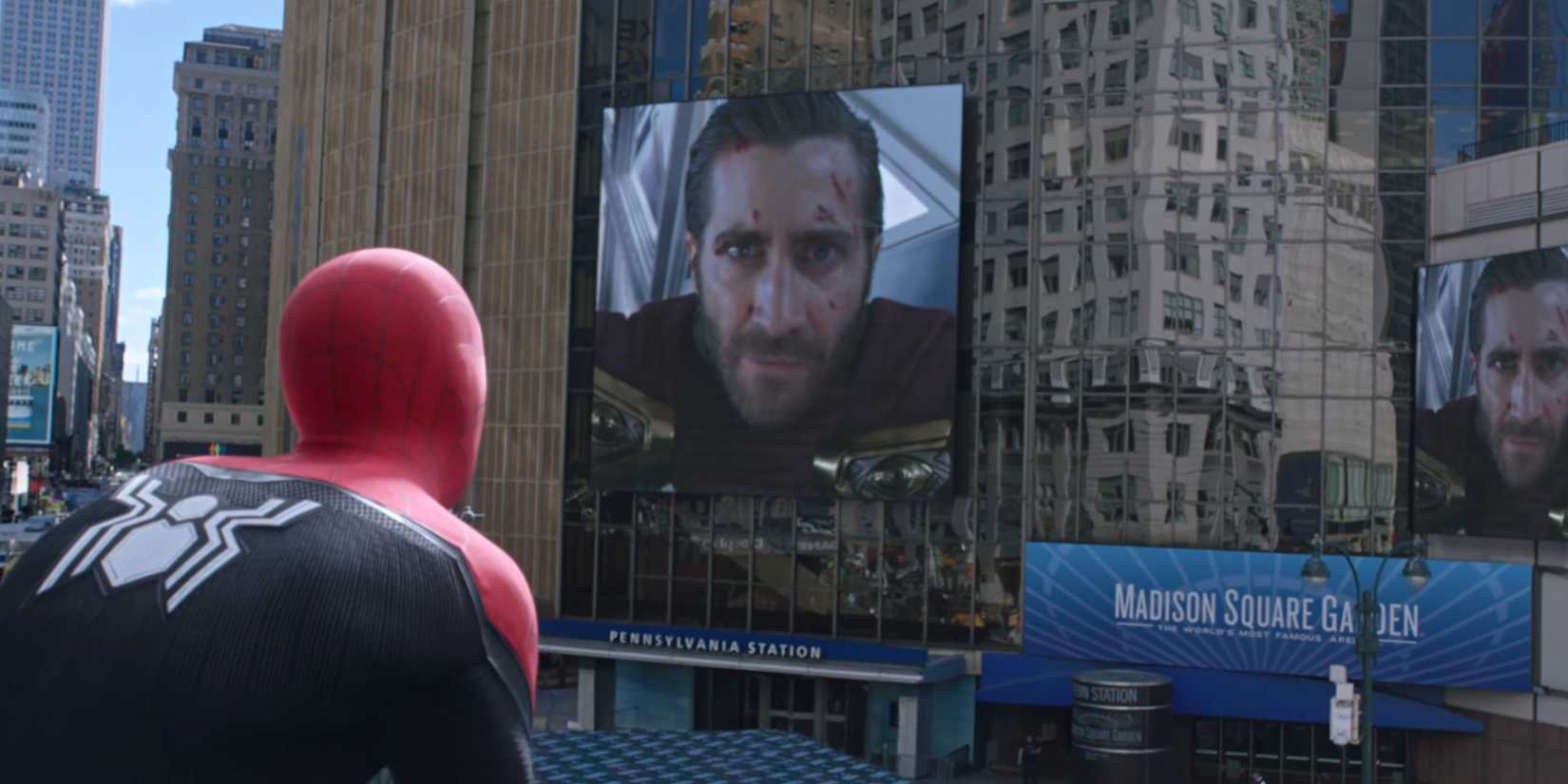 Spider-Man watching Mysterio's broadcast - Spider-Man: Far From Home