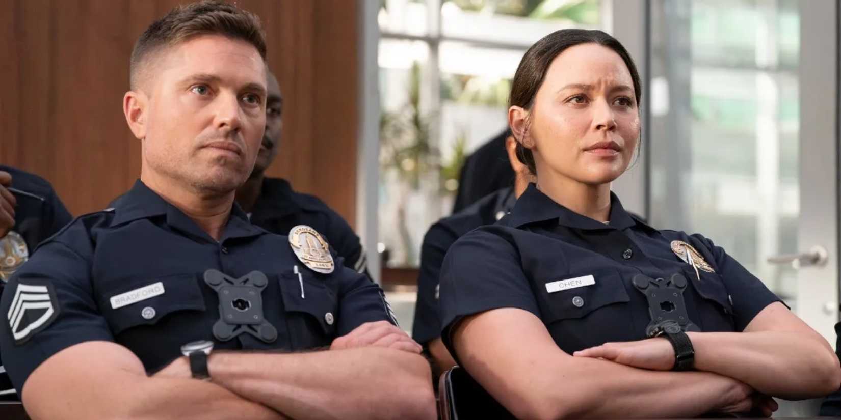 Tim Bradford (Eric Winter) and Lucy Chen (Melissa O'Neil) on The Rookie