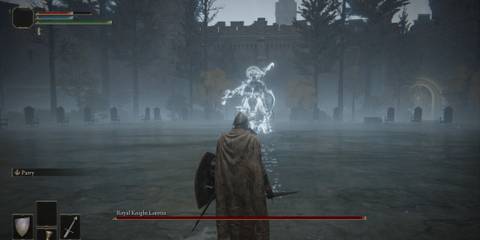 Elden Ring Royal Knight Loretta riding towards player in Caria Manor