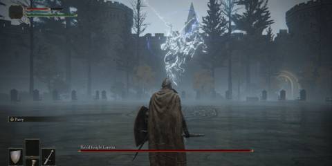 Elden Ring Royal Knight Loretta performing glintstone sorcery in front of player