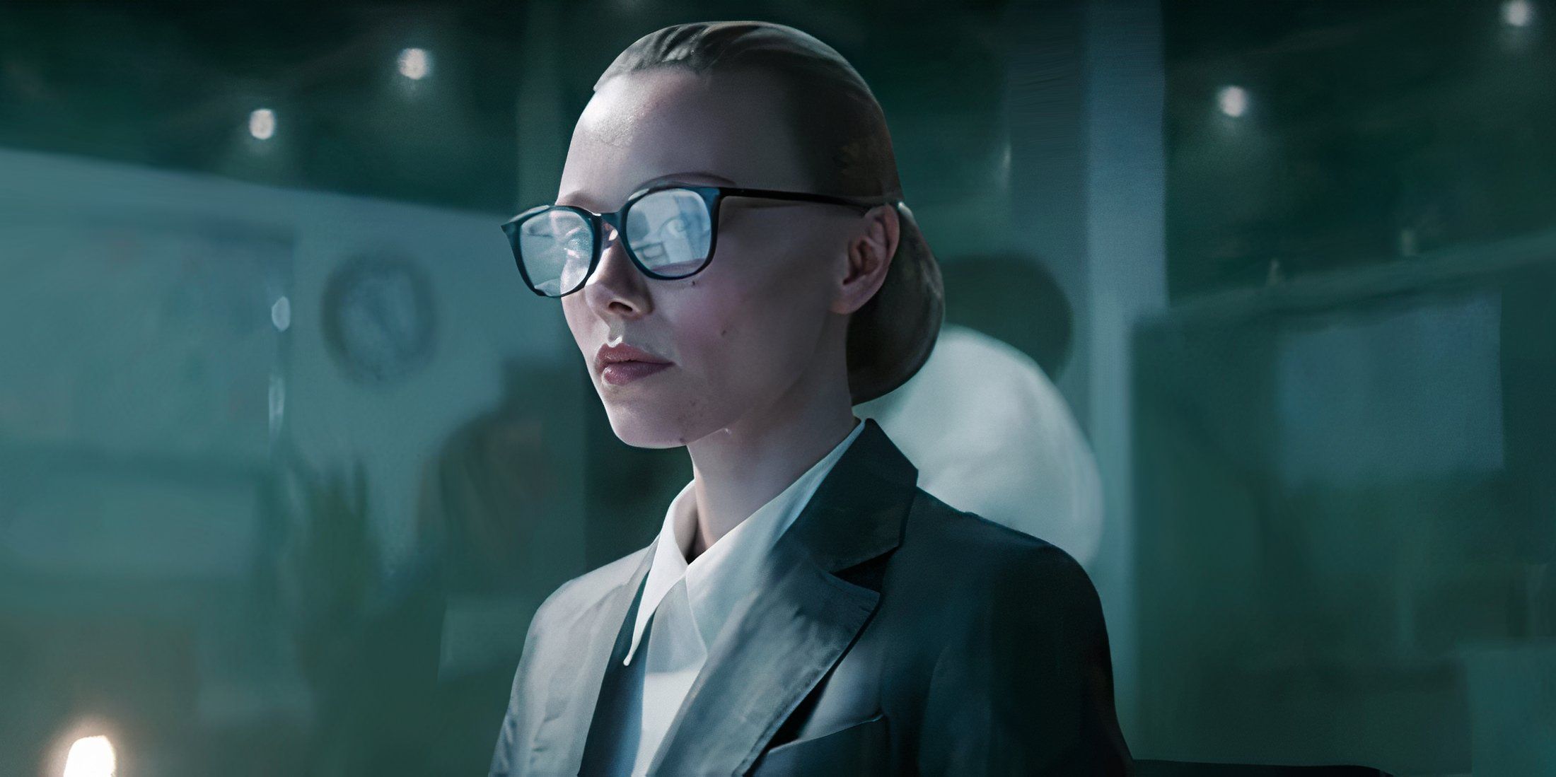 Amelia in disguise in Megan 2