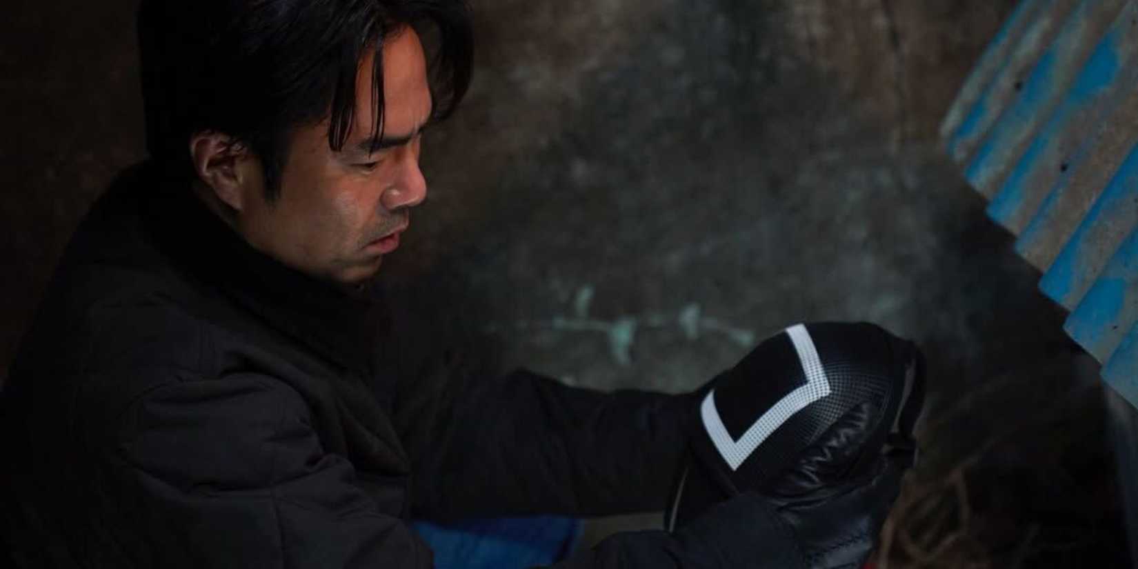 Choi woo-seok finds the captain's soldier mask - Squid Game