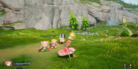 Fighting enemies in Visions Of Mana