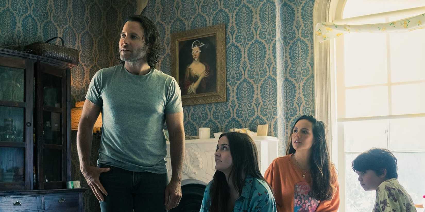 Eion Bailey, Simon Webster, Catalina Sandino Moreno, and Hannah Cheramy in From