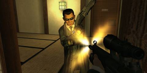 James Bond fighting Yakuza in James Bond 007: Nightfire
