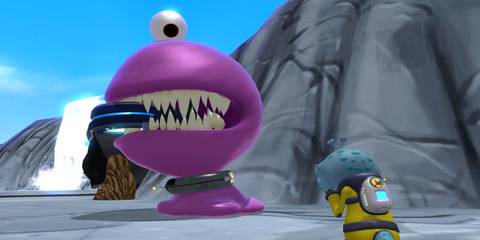 Looking at an enemy  in The Maw