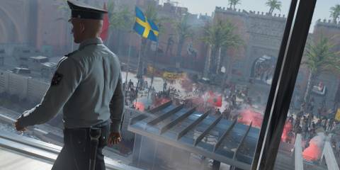 10 Best Third-Person Shooters of the 2010s, Ranked agent 47 dressed as a security guard