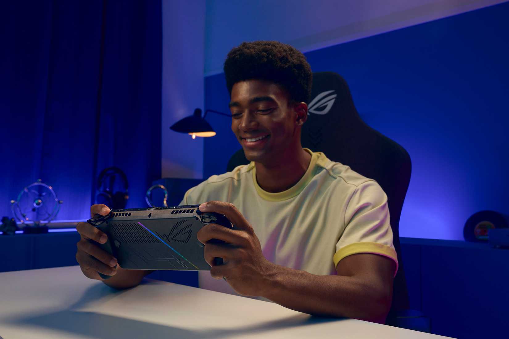 ROG Xbox Ally X Press Image 3