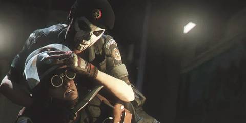 Caveira interrogating Castle