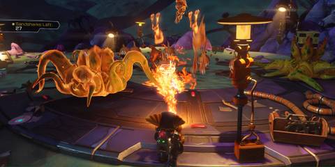 Shooting enemies with a flamethrower in Ratchet And Clank (2016)