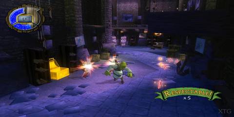 Shrek fighting enemies in Shrek the Third
