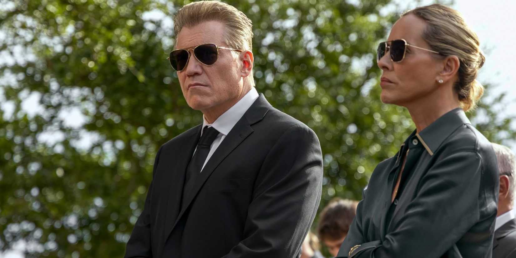 Holt McCallany and Mario Bello in The Waterfront