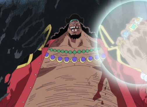 Blackbeard uses his two Devil Fruits at once.