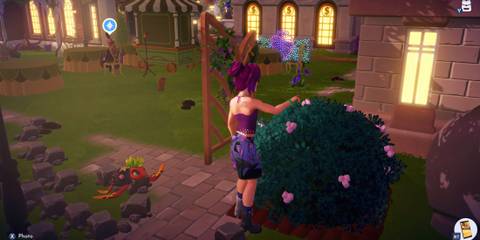 Gathering pink marshmallows in Disney Dreamlight Valley