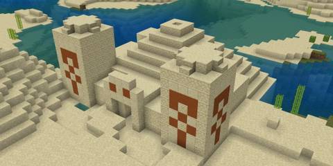 Minecraft Player Shows Stunning Desert Town