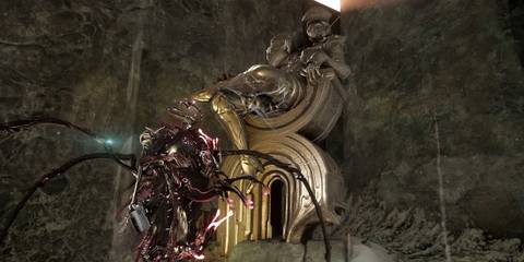 Oraxia in front of Rusalka's statue. 