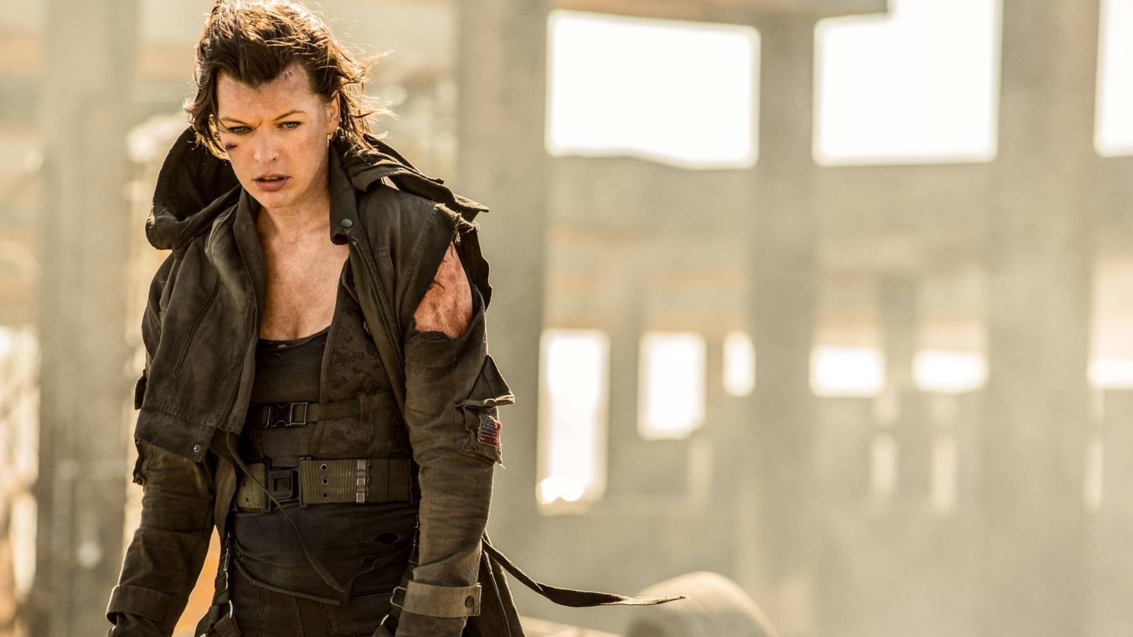 Alice (Milla Jovovich) in Resident Evil