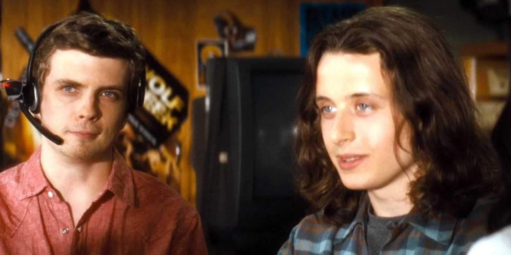 Robbie Mercer (Eric Knudsen) and Charlie Walker (Rory Culkin) in Scream 4