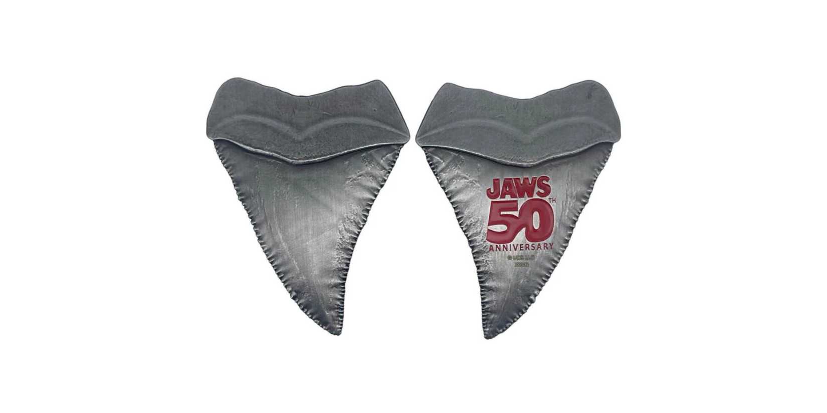 Image of the jaws tooth collectible.
