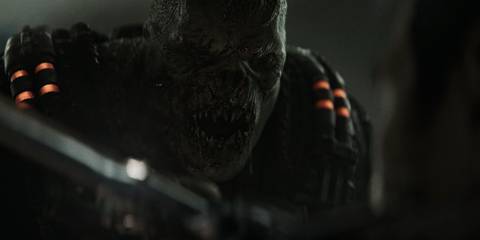 A Locust in Gears of War E-Day