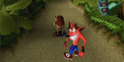 Crash looking back in Crash Bandicoot (PS1)