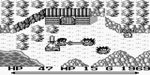 Fighting monsters with a sword in Final Fantasy Adventure