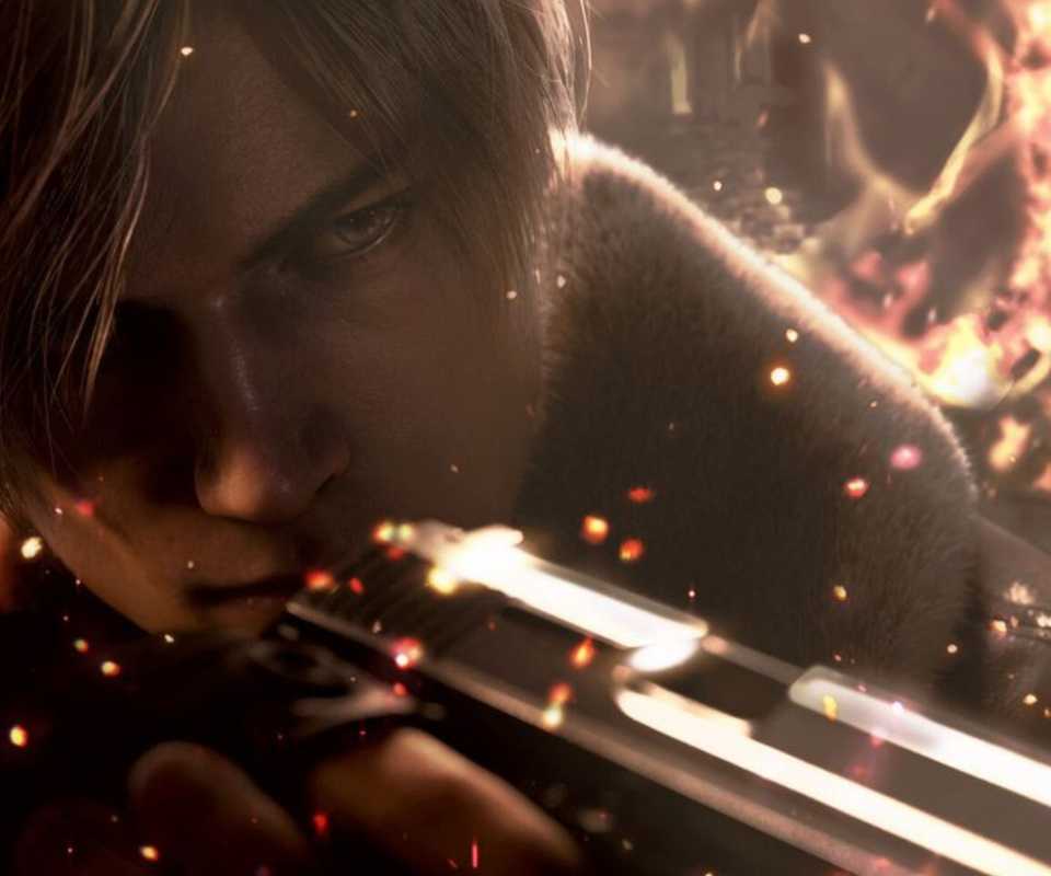 Leon Kennedy menyiapkan pistolnya - Resident Evil 4 Remake