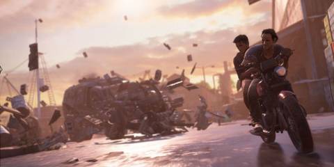 Nate and Sam escaping on a motorcycle - Uncharted 4 A Thief's End