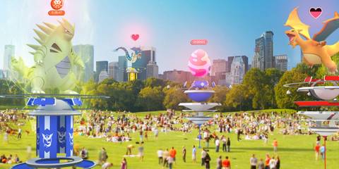 Official image of Gyms and Raid Battles - Pokemon GO