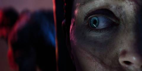 Senua hiding from an enemy - Senua's Saga Hellblade 2