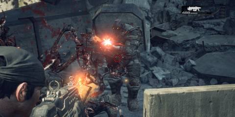 Shooting enemies in Gears of War Reloaded