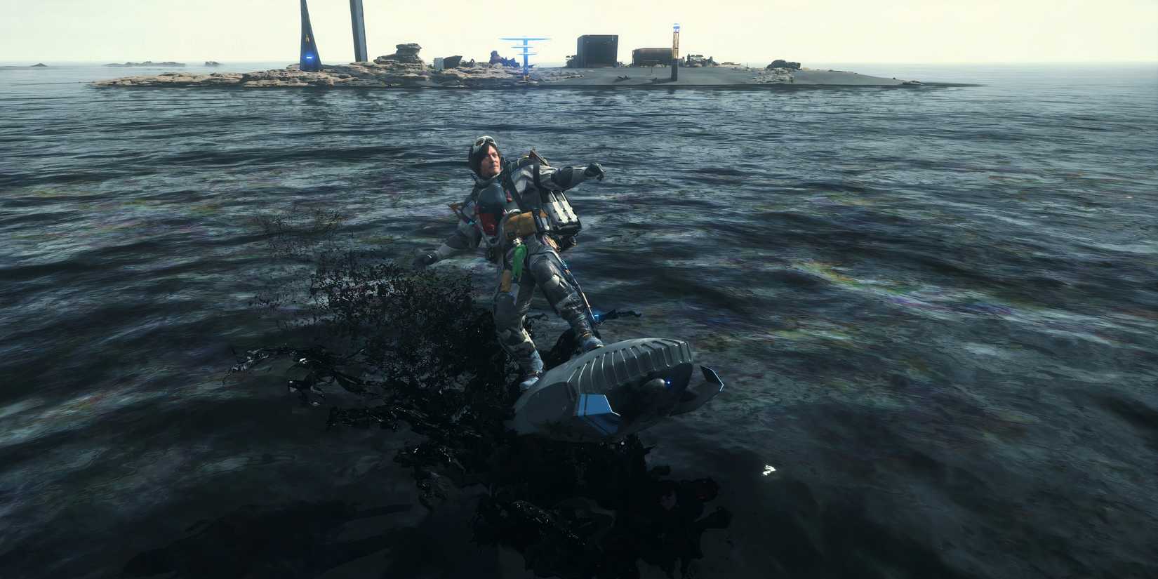 Surf on a coffin in death that holds 2 on the beach