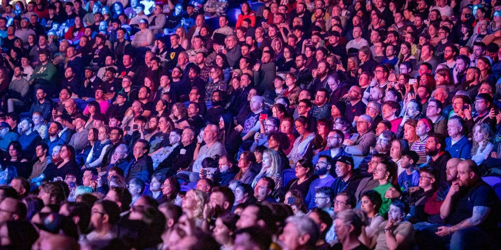 Image of the crowd during the concert.