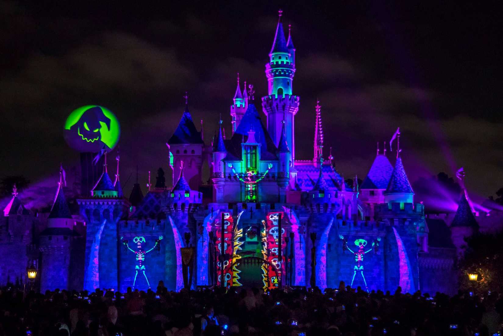 Disneyland Halloween shouts fireworks
