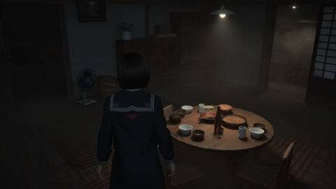 Exploring a home in Silent Hill f