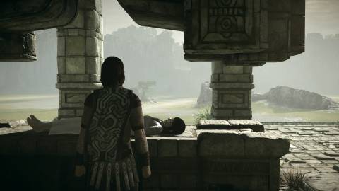 Facing an altar in Shadow Of The Colossus (2018)