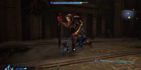 Kaser dealing damage to Lord GoldenLion - Lost Soul Aside